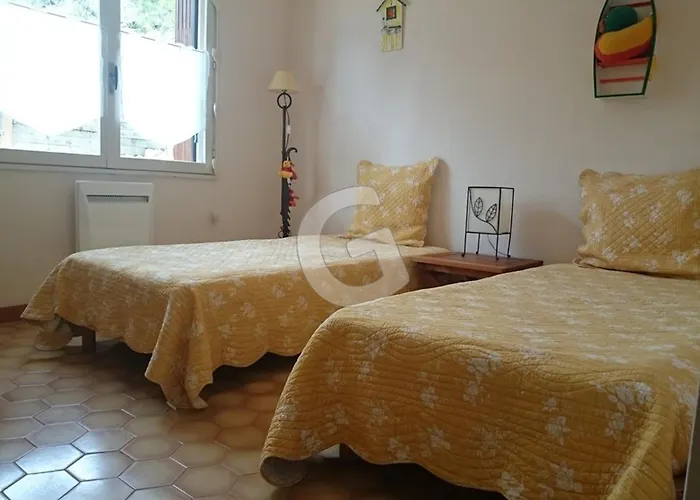 Сasa de vacaciones Maison Pour 6 Avec Wi-fi, 500m Plage, Jardin Clos, Parking - - Fr-1-194-382 La Tranche-sur-Mer